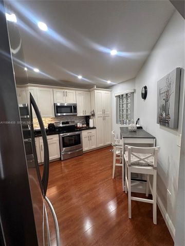 4400 NW 30th Street 224, Coconut Creek, FL 33066