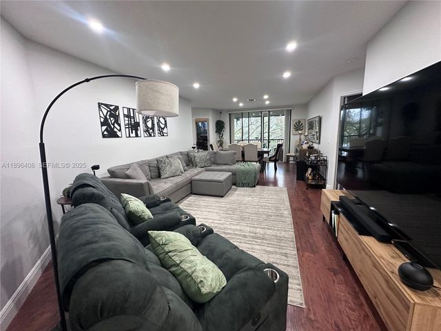 4400 NW 30th Street 224, Coconut Creek, FL 33066