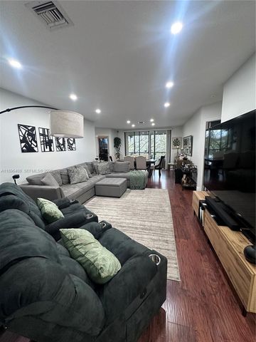 4400 NW 30th Street 224, Coconut Creek, FL 33066