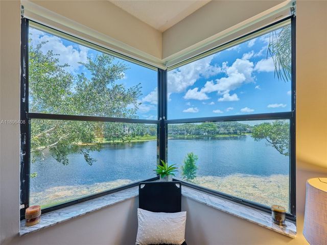 4400 NW 30th Street 224, Coconut Creek, FL 33066