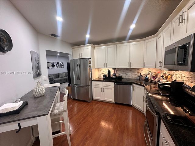 4400 NW 30th Street 224, Coconut Creek, FL 33066