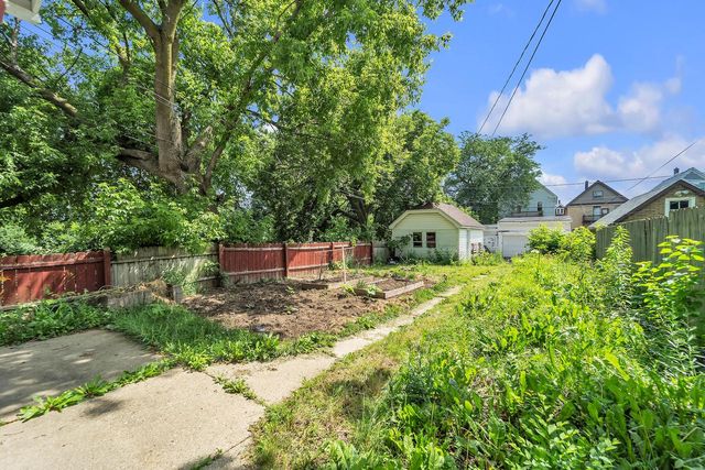 2630 S 14th STREET, Milwaukee, WI 53215