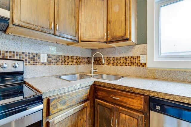 342 S Illinois St, Wichita, KS 67213