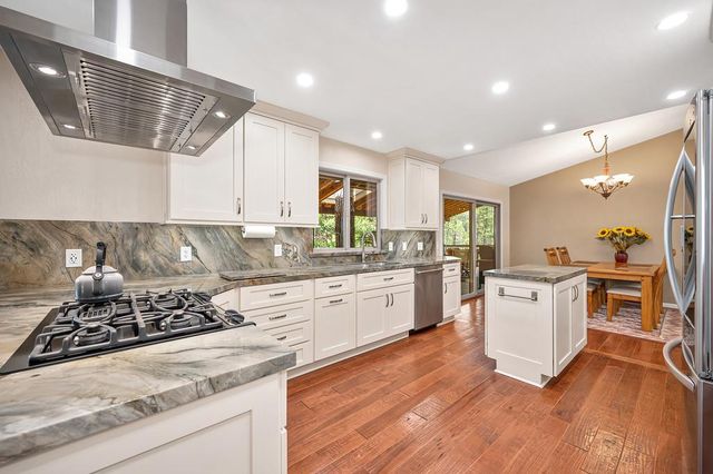 5470 Whitney Ct, Garden Valley, CA 95633