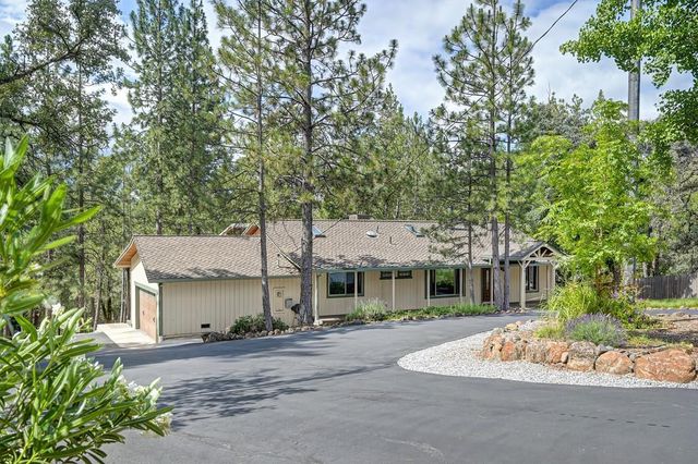 5470 Whitney Ct, Garden Valley, CA 95633
