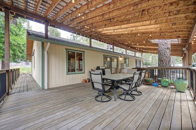 5470 Whitney Ct, Garden Valley, CA 95633