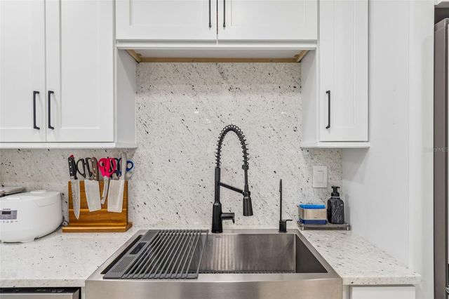 1618 BARRY ROAD, Clearwater, FL 33756