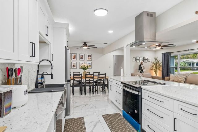 1618 BARRY ROAD, Clearwater, FL 33756