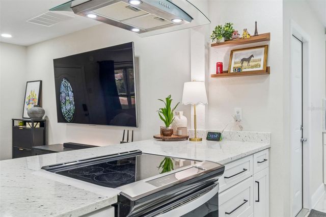 1618 BARRY ROAD, Clearwater, FL 33756