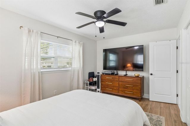 1618 BARRY ROAD, Clearwater, FL 33756