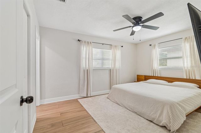 1618 BARRY ROAD, Clearwater, FL 33756