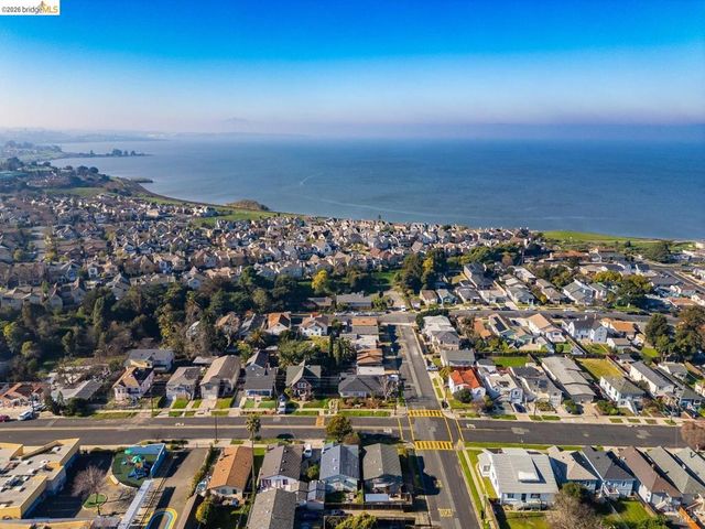 905 1st Street, Rodeo, CA 94572