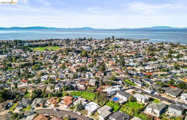 905 1st Street, Rodeo, CA 94572
