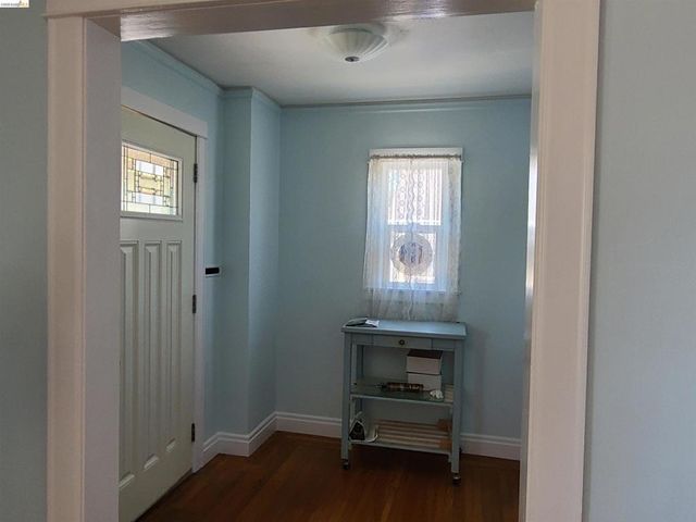 905 1st Street, Rodeo, CA 94572