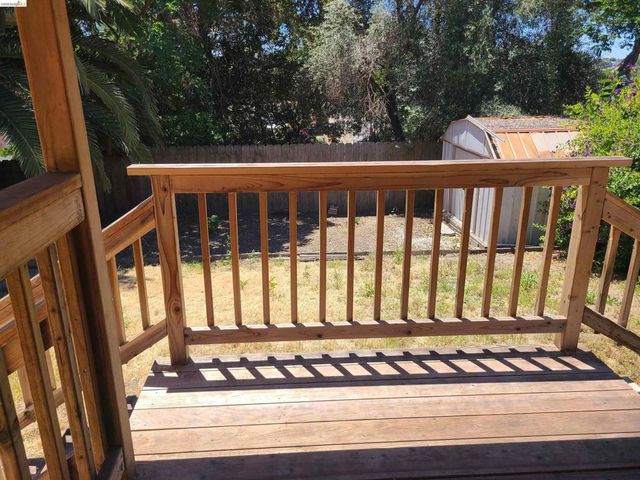 905 1st Street, Rodeo, CA 94572