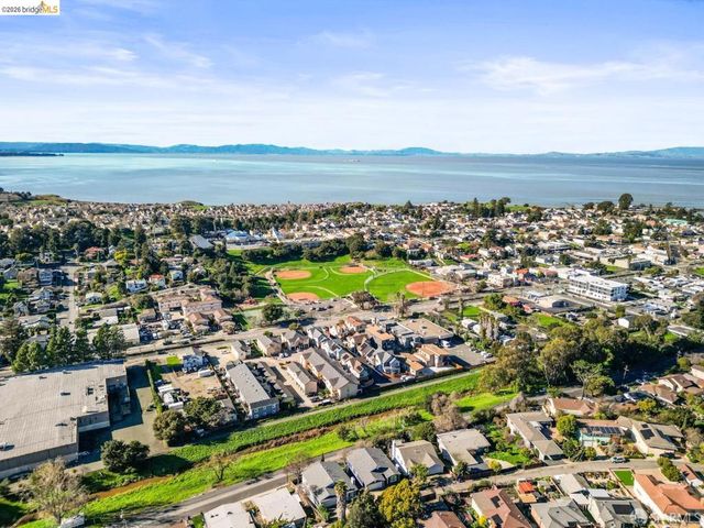 905 1st Street, Rodeo, CA 94572