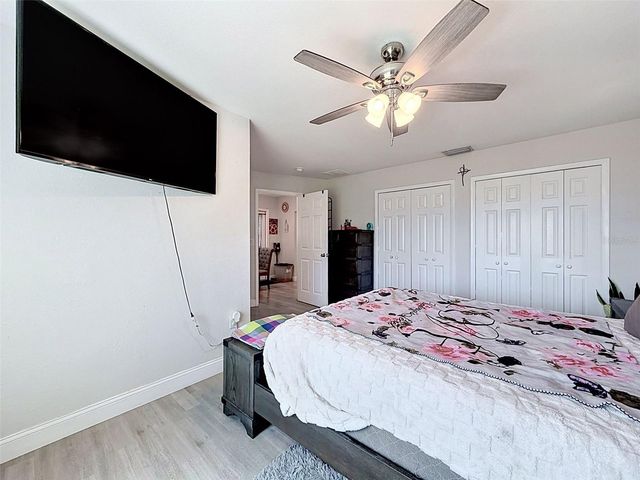 13944 1ST STREET, Dade City, FL 33525