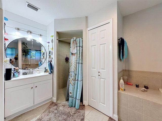 13944 1ST STREET, Dade City, FL 33525