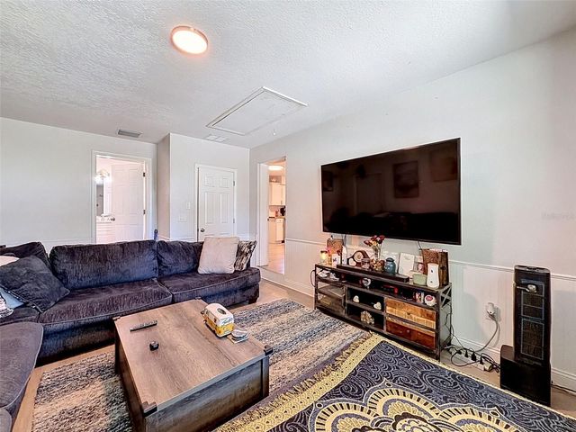 13944 1ST STREET, Dade City, FL 33525