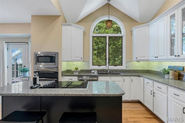 1415 Haarman Oak Drive, Chesterfield, MO 63005