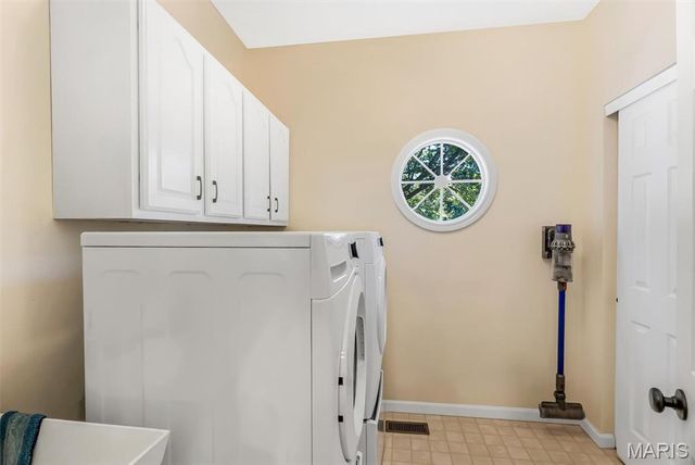 1415 Haarman Oak Drive, Chesterfield, MO 63005