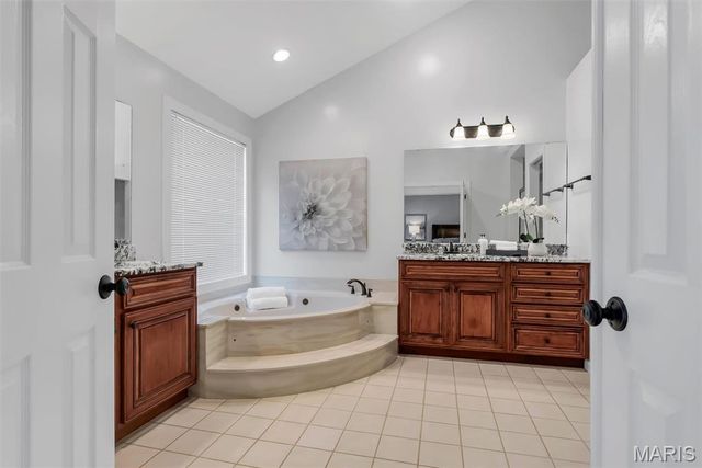 1415 Haarman Oak Drive, Chesterfield, MO 63005