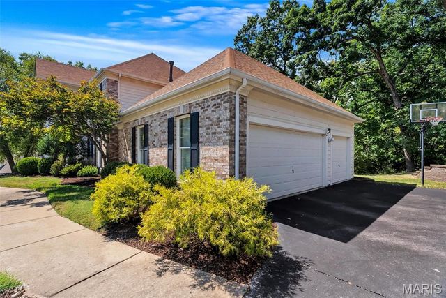 1415 Haarman Oak Drive, Chesterfield, MO 63005