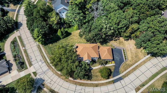 1415 Haarman Oak Drive, Chesterfield, MO 63005