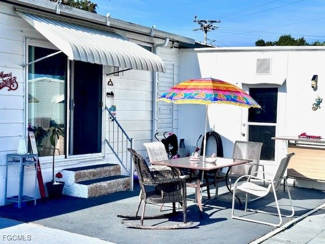 5635 Captain John Smith LOOP, North Fort Myers, FL 33917