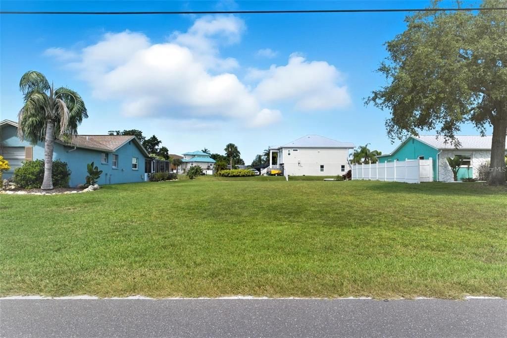 15527 OLD DIXIE HIGHWAY, Hudson, FL 34667