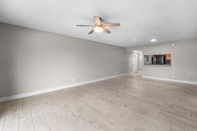 12005 Poinciana Boulevard 209, Royal Palm Beach, FL 33411