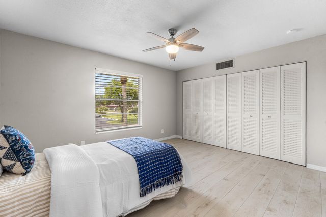12005 Poinciana Boulevard 209, Royal Palm Beach, FL 33411