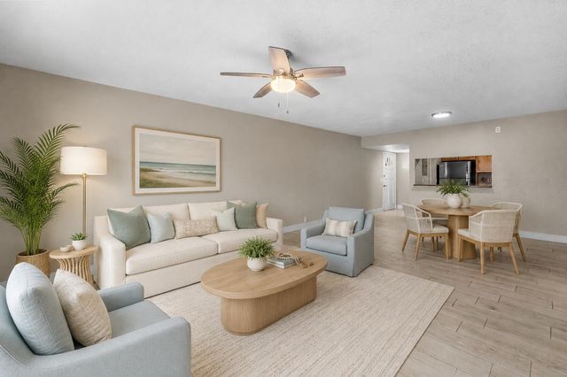 12005 Poinciana Boulevard 209, Royal Palm Beach, FL 33411