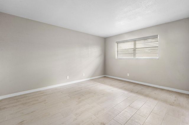 12005 Poinciana Boulevard 209, Royal Palm Beach, FL 33411