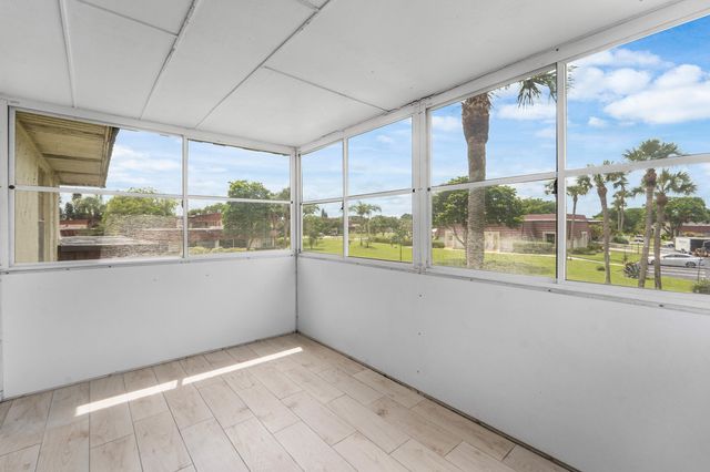 12005 Poinciana Boulevard 209, Royal Palm Beach, FL 33411