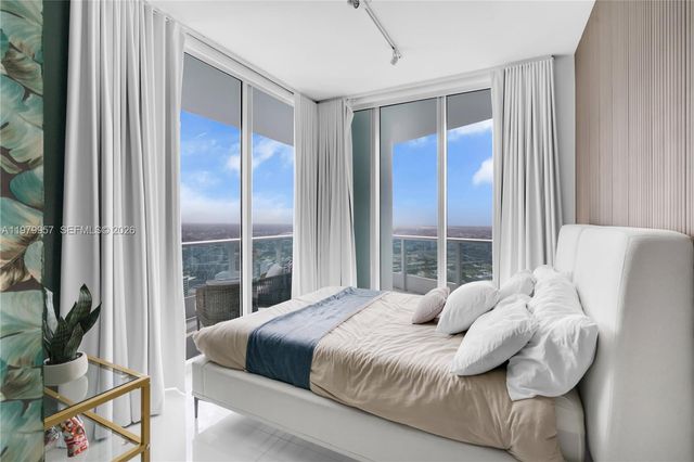 900 Biscayne Blvd PH6109, Miami, FL 33132