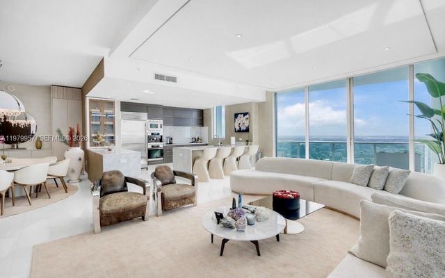 900 Biscayne Blvd PH6109, Miami, FL 33132