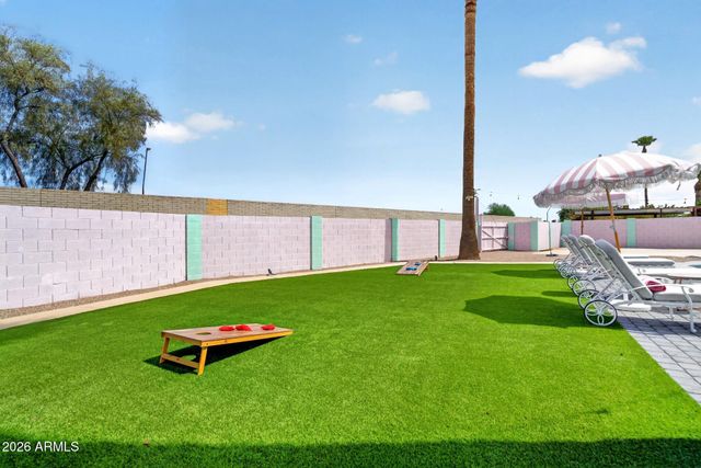 2190 E GREENWAY Drive, Tempe, AZ 85282