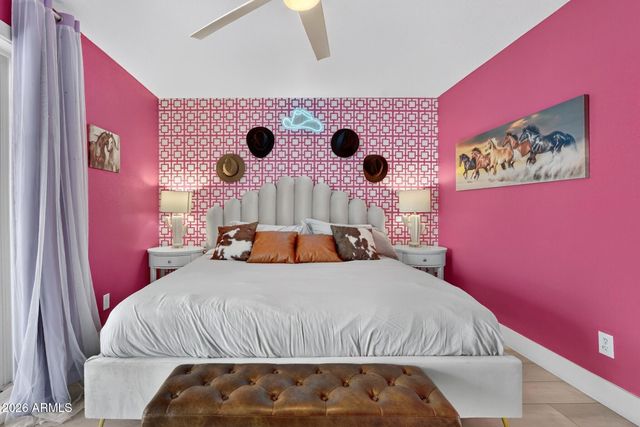 2190 E GREENWAY Drive, Tempe, AZ 85282