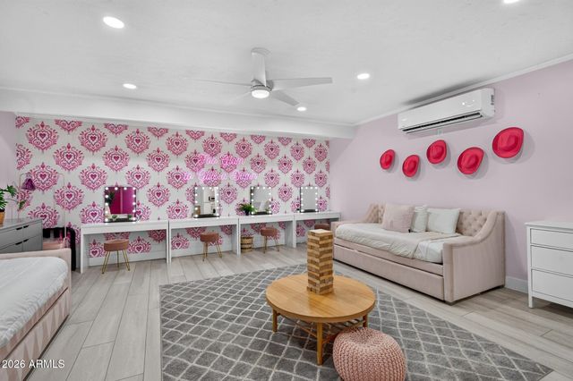 2190 E GREENWAY Drive, Tempe, AZ 85282