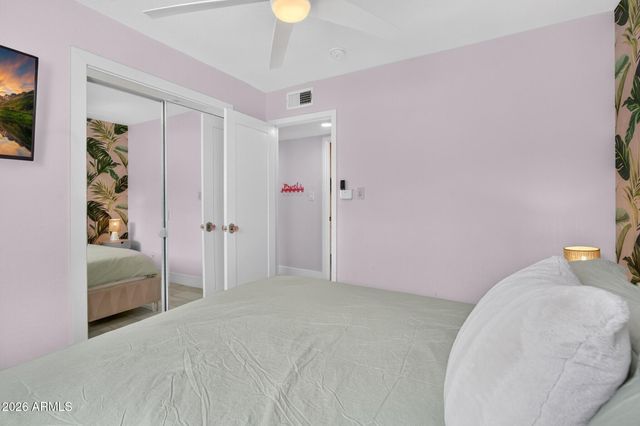 2190 E GREENWAY Drive, Tempe, AZ 85282
