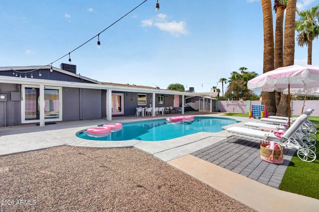 2190 E GREENWAY Drive, Tempe, AZ 85282