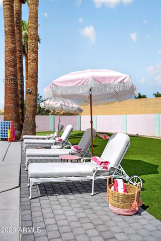 2190 E GREENWAY Drive, Tempe, AZ 85282