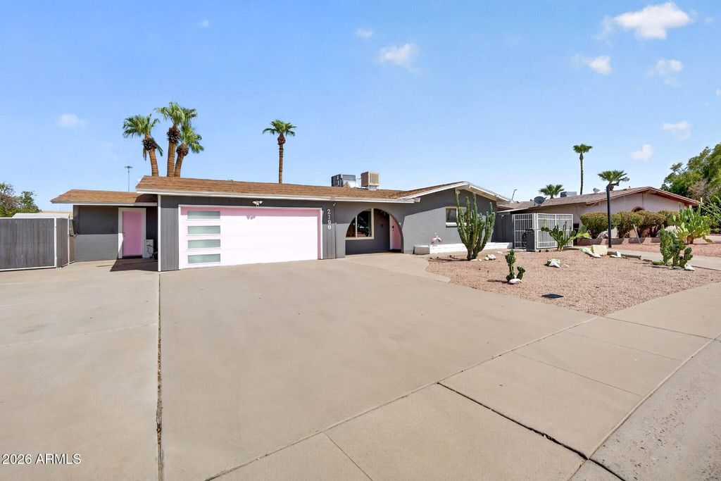 2190 E GREENWAY Drive, Tempe, AZ 85282 — photo 2