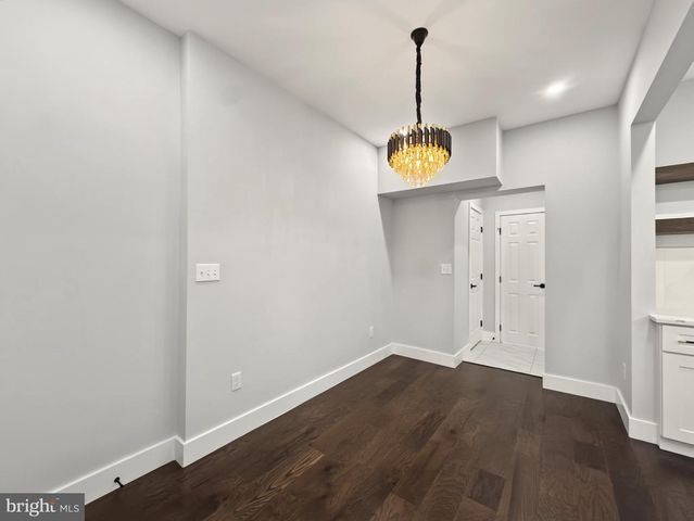 834 N WOODINGTON, Baltimore, MD 21229