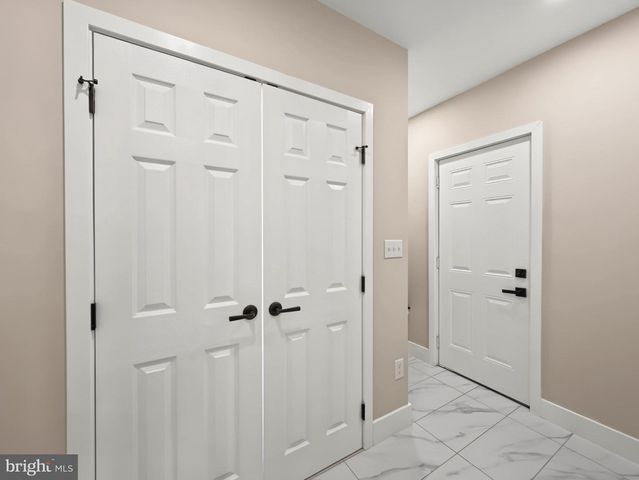 834 N WOODINGTON, Baltimore, MD 21229