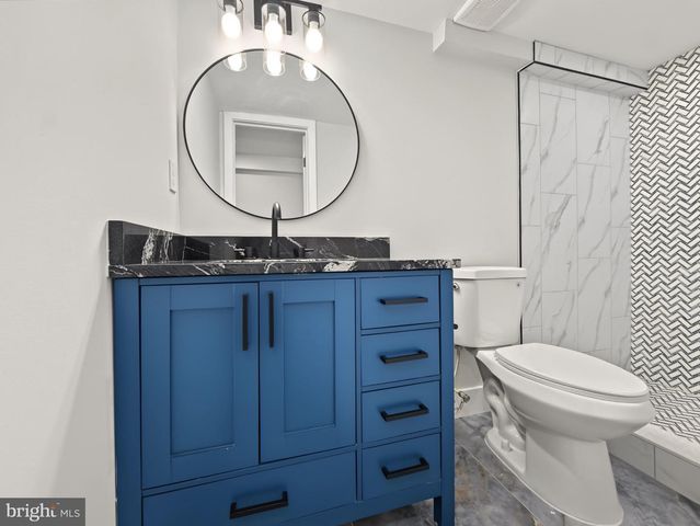 834 N WOODINGTON, Baltimore, MD 21229