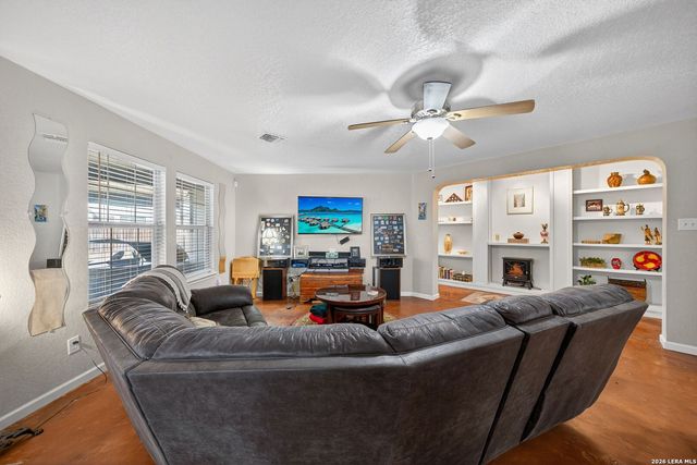 10619 Triggers, San Antonio, TX 78254