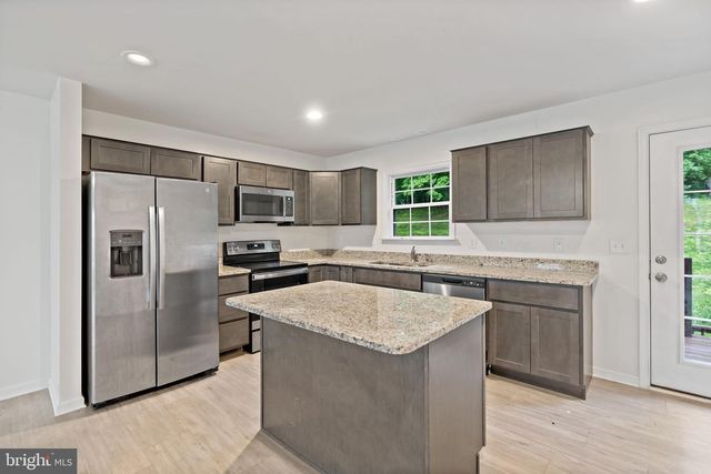 132 FURLONG WAY, Martinsburg, WV 25404