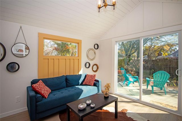 6515 30TH STREET N, St Petersburg, FL 33702